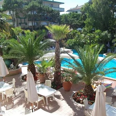 Park Pineta 4*