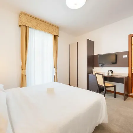 Park Pineta Hotel 4*